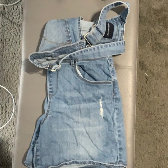 Overall shorts - Picture 2 of 3